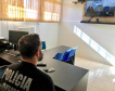 A Polícia Civil do Paraná (PCPR) implantou centrais de flagrantes por videoconferência no Interior do Estado. Até o momento, 98 municípios já contam com o serviço que deve ser expandido. O novo sistema emprega tecnologia e inovação, trazendo mais eficiência ao trabalho policial, além de otimizar recursos humanos.