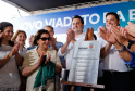 O governador Carlos Massa Ratinho Junior inaugurou nesta quinta-feira (10) o viaduto Nelson Buffara, na entrada de Paranaguá, onde a BR-277 se divide entre as avenidas Ayrton Senna e Bento Rocha. A obra é fundamental para melhorar o trânsito pesado da região e agilizar a movimentação de cargas em direção ao Porto de Paranaguá.