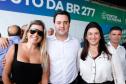 O governador Carlos Massa Ratinho Junior inaugurou nesta quinta-feira (10) o viaduto Nelson Buffara, na entrada de Paranaguá, onde a BR-277 se divide entre as avenidas Ayrton Senna e Bento Rocha. A obra é fundamental para melhorar o trânsito pesado da região e agilizar a movimentação de cargas em direção ao Porto de Paranaguá.