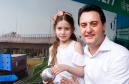 O governador Carlos Massa Ratinho Junior inaugurou nesta quinta-feira (10) o viaduto Nelson Buffara, na entrada de Paranaguá, onde a BR-277 se divide entre as avenidas Ayrton Senna e Bento Rocha. A obra é fundamental para melhorar o trânsito pesado da região e agilizar a movimentação de cargas em direção ao Porto de Paranaguá.