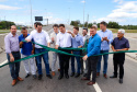 O governador Carlos Massa Ratinho Junior inaugurou nesta quinta-feira (10) o viaduto Nelson Buffara, na entrada de Paranaguá, onde a BR-277 se divide entre as avenidas Ayrton Senna e Bento Rocha. A obra é fundamental para melhorar o trânsito pesado da região e agilizar a movimentação de cargas em direção ao Porto de Paranaguá.