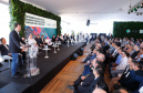 O Paraná passou a ter o maior terminal portuário em movimentação de contêineres do País. Nesta quinta-feira (10) o governador Carlos Massa Ratinho Junior inaugurou as obras de ampliação do Terminal de Contêineres de Paranaguá (TCP), que aumentarão o potencial de operação em 66%, passando das atuais 1,5 milhão TEUs/ano para 2,5 milhões.