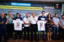 A cidade de Marumbi, no Vale do Ivaí, ganhou uma nova área para esporte e lazer. Neste sábado (12), Dia das Crianças, o governador Carlos Massa Ratinho Junior inaugurou uma unidade do programa Meu Campinho no município. O Governo do Estado investiu R$ 390 mil no espaço, que fica próximo ao conjunto habitacional Ademar Rejani. Além do Meu Campinho, Marumbi também foi a primeira cidade a receber o projeto Cinema na Praça, lançado nesta semana pelo governador.