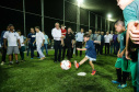 A cidade de Marumbi, no Vale do Ivaí, ganhou uma nova área para esporte e lazer. Neste sábado (12), Dia das Crianças, o governador Carlos Massa Ratinho Junior inaugurou uma unidade do programa Meu Campinho no município. O Governo do Estado investiu R$ 390 mil no espaço, que fica próximo ao conjunto habitacional Ademar Rejani. Além do Meu Campinho, Marumbi também foi a primeira cidade a receber o projeto Cinema na Praça, lançado nesta semana pelo governador.