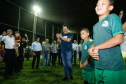 A cidade de Marumbi, no Vale do Ivaí, ganhou uma nova área para esporte e lazer. Neste sábado (12), Dia das Crianças, o governador Carlos Massa Ratinho Junior inaugurou uma unidade do programa Meu Campinho no município. O Governo do Estado investiu R$ 390 mil no espaço, que fica próximo ao conjunto habitacional Ademar Rejani. Além do Meu Campinho, Marumbi também foi a primeira cidade a receber o projeto Cinema na Praça, lançado nesta semana pelo governador.
