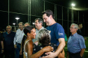 A cidade de Marumbi, no Vale do Ivaí, ganhou uma nova área para esporte e lazer. Neste sábado (12), Dia das Crianças, o governador Carlos Massa Ratinho Junior inaugurou uma unidade do programa Meu Campinho no município. O Governo do Estado investiu R$ 390 mil no espaço, que fica próximo ao conjunto habitacional Ademar Rejani. Além do Meu Campinho, Marumbi também foi a primeira cidade a receber o projeto Cinema na Praça, lançado nesta semana pelo governador.
