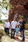 Quem foi até o Parque Estadual de Vila Velha neste domingo (13) viu um cenário diferente. Cerca de 10 balões de diversos tamanhos e formatos coloriram o céu na 1ª Revoada de Balões.
O governador Carlos Massa Ratinho Junior prestigiou o evento e disse que o investimento no turismo ambiental é a tendência mundial.