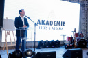 O governador Carlos Massa Ratinho Junior participou nesta quarta-feira (16) da inauguração do centro de treinamento e desenvolvimento de novos produtos para os segmentos de panificação e cervejaria Akademie Ireks & Agrária, em Guarapuava, no Centro-Sul do Estado. O centro é uma parceria entre a Ireks do Brasil (empresa de origem alemã) e a Cooperativa Agrária e foi idealizado para que os clientes dessas marcas possam testar e aprimorar seus produtos antes de lançá-los no mercado.