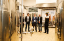 O governador Carlos Massa Ratinho Junior participou nesta quarta-feira (16) da inauguração do centro de treinamento e desenvolvimento de novos produtos para os segmentos de panificação e cervejaria Akademie Ireks & Agrária, em Guarapuava, no Centro-Sul do Estado. O centro é uma parceria entre a Ireks do Brasil (empresa de origem alemã) e a Cooperativa Agrária e foi idealizado para que os clientes dessas marcas possam testar e aprimorar seus produtos antes de lançá-los no mercado.