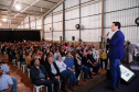 O governador Carlos Massa Ratinho Junior esteve nesta quinta-feira (17) na Agropec, nova feira agrotécnica de Guarapuava, na região central do Estado. No encontro com produtores, na abertura do evento, o governador destacou o fim da vacinação contra a febre aftosa no Paraná e disse que a região Centro-Sul será beneficiada pela medida.