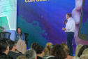 O Governo do Estado lançou nesta quinta-feira (17) o Paraná Solidário, aplicativo criado especialmente para promover a doação direta entre os cidadãos e as entidades beneficentes. A tecnologia, idealizada pela Secretaria da Justiça, Família e Trabalho, com apoio técnico da Celepar, é uma ponte entre empresas e pessoas físicas que queiram doar para instituições produtos como alimentos, roupas, móveis, eletrodomésticos, ração para animais. Foto: Valdelino Pontes