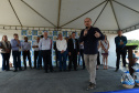Quarenta e oito famílias de Rio Azul, na região Centro-Sul do Paraná, receberam nesta quinta-feira (17) as chaves de suas moradias. Elas são as novas moradoras do Residencial Rio Azul VII, empreendimento construído em uma parceria do Governo do Paraná, Governo Federal e prefeitura de Rio Azul. O empreendimento foi inaugurado com a presença do vice-governador Darci Piana.Foto: Guilherme Santos / Cohapar 