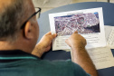 A Portos do Paraná deflagrou, nesta sexta-feira (18), uma operação para orientar, prevenir e solucionar o problema da obstrução nas vias de acesso ao Porto de Paranaguá e aos terminais de armazenagem e movimentação de grãos e contêineres. Batizada de Operação Cateter, a medida é educativa e voltada aos caminhoneiros, mas pode levar ao bloqueio do cadastro do veículo e restringir o carregamento e descarga dos produtos.  Foto: Claudio Neves/Portos do Paraná