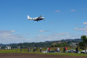 Dois potentes jatos de água batizaram simbolicamente as primeiras aeronaves que partiram com voos de Curitiba para o Interior do Estado inaugurando oficialmente, nesta terça-feira (22), o programa Voe Paraná. O voo 5545 partiu às 12h15 com destino à Guaíra, na região Oeste. O 5555 foi para União da Vitória, no extremo sul do Paraná. Antes disso, uma aeronave saiu de Campo Mourão, no Centro-Oeste, rumo à capital. Foto: Prefeitura de Francisco Beltrão