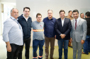 Um ato na prefeitura de Ponta Grossa, nos Campos Gerais, marcou a instalação da sede do Governo do Estado na cidade na manhã desta quarta-feira (23). Por dois dias, na quarta e quinta-feira (24), toda a equipe da administração pública estadual despachará do Centro de Eventos de Ponta Grossa.