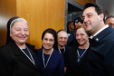 Um ato na prefeitura de Ponta Grossa, nos Campos Gerais, marcou a instalação da sede do Governo do Estado na cidade na manhã desta quarta-feira (23). Por dois dias, na quarta e quinta-feira (24), toda a equipe da administração pública estadual despachará do Centro de Eventos de Ponta Grossa.