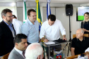 O governador também se reuniu com a equipe de governo na Feira Paraná, em Ponta Grossa. Foram discutidos temas como a reunião de prefeitos, na próxima semana em Foz do Iguaçu, os detalhes sobre o acordo de leniência com a concessionária Rodonorte, que resultará em obras prioritárias para a infraestrutura viária de Ponta Grossa e outras cidades paranaenses e a concessão do parque Vila Velha.