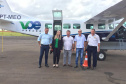 O polo moveleiro de Arapongas, principal do Paraná e um dos mais importantes do País, deverá alavancar ainda mais negócios com a nova linha aérea ligando o município a Curitiba e facilitando o acesso a grandes centros nacionais. A linha começou a operar nesta quarta-feira (23) e faz parte do programa Voe Paraná, criado pelo Governo do Estado para ampliar a malha aeroviária. Foto: Prefeitura de Arapongas