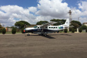 O polo moveleiro de Arapongas, principal do Paraná e um dos mais importantes do País, deverá alavancar ainda mais negócios com a nova linha aérea ligando o município a Curitiba e facilitando o acesso a grandes centros nacionais. A linha começou a operar nesta quarta-feira (23) e faz parte do programa Voe Paraná, criado pelo Governo do Estado para ampliar a malha aeroviária. Foto: Prefeitura de Arapongas