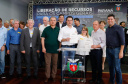 Ponta Grossa e outros 12 municípios dos Campos Gerais vão investir R$ 19,9 milhões em pavimentação de ruas, compra de equipamentos de videomonitoramento, máquinas, ambulância e ônibus escolares, além de ações na área da saúde. Os recursos são do Governo do Estado. As licitações e homologações das obras e aquisições foram autorizadas pelo governador Carlos Massa Ratinho Junior nesta quinta-feira (24) em Ponta Grossa.