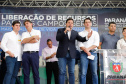 Ponta Grossa e outros 12 municípios dos Campos Gerais vão investir R$ 19,9 milhões em pavimentação de ruas, compra de equipamentos de videomonitoramento, máquinas, ambulância e ônibus escolares, além de ações na área da saúde. Os recursos são do Governo do Estado. As licitações e homologações das obras e aquisições foram autorizadas pelo governador Carlos Massa Ratinho Junior nesta quinta-feira (24) em Ponta Grossa.