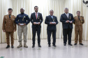 A entrega de medalhas de Mérito Rodoviário e homenagens aos policiais militares marcaram o evento de comemoração pelos 55 anos de criação do Batalhão de Polícia Rodoviária (BPRv) nesta sexta-feira (25), no auditório do Departamento de Estradas e Rodagem, em Curitiba.