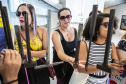 Um grupo de 45 integrantes do Movimento Brasileiro de Mulheres Cegas e com Baixa Visão visitou no sábado (26) o Museu Oscar Niemeyer (MON) com representantes de vários Estados brasileiros. Foto:Marcos Cantuario