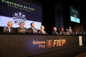 O governador Carlos Massa Ratinho Junior participou nesta segunda-feira (28), em Curitiba, da solenidade de posse da nova diretoria da Fiep, que será liderada pelo empresário Carlos Valter Martins Pedro nos próximos quatro anos. Ele substitui Edson Campagnolo no comando da federação. Foto: José Fernando Ogura/AEN