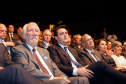 O governador Carlos Massa Ratinho Junior participou nesta segunda-feira (28), em Curitiba, da solenidade de posse da nova diretoria da Fiep, que será liderada pelo empresário Carlos Valter Martins Pedro nos próximos quatro anos. Ele substitui Edson Campagnolo no comando da federação.