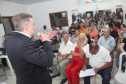 Os moradores da Vila Centenário, no bairro Cajuru, em Curitiba, participaram terça-feira (29) no programa Fala Comunidade, uma ação organizada pela Coordenação de Assuntos Comunitários da Secretaria da Justiça, Família e Trabalho, que propõe debate sobre problemas locais, apresentação de programas do governo e orientações ao consumidor.Foto:SEJUF