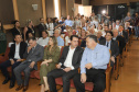 O governador Carlos Massa Ratinho Júnior assina na segunda-feira (04), a licitação para as obras do Ambulatório Médico de Especialidades da Kennedy. Presentes: secretário de Saúde, Beto Preto; Primeira Dama, Luciana Maito; diretor superintendente do Hospital do Trabalhador, Geci de Souza Junior; entre outros.Curitiba, 04-11-19.Foto: Arnaldo Alves / AEN.