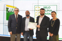 O Prêmio Selo Clima Paraná 2019 foi entregue nesta quinta-feira (07) a 36 empresas que, voluntariamente, decidiram medir, divulgar e reduzir as emissões de gases de efeito estufa, causadores do aquecimento global e das mudanças climáticas. O mais importante deles é o dióxido de carbono (CO2). Foto: Denis Ferreira Netto/AEN