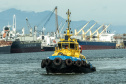 O tempo de espera para atracar nos portos paranaenses reduziu 26% de janeiro a outubro deste ano, em comparação com o mesmo período de 2018. Em 2019, em média, os navios aguardaram quatro dias entre o momento que anunciaram a chegada até encostar no cais. Nos dez primeiros meses do ano passado esse tempo era de 5,4 dias. Curitiba, 08-11-2019