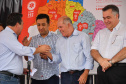 A região Noroeste do Paraná recebeu 30 novas ambulâncias do Samu, nesta sexta-feira (8). Os veículos vão atender 101 municípios e representam a renovação e ampliação da frota. O secretário de Estado da Saúde, Beto Preto, esteve em Umuarama para entregar o lote, que representa investimento de mais de R$ 4,8 milhões. Ele também visitou o Hospital Cemil, que vai ampliar o atendimento com recursos de R$ 2,8 milhões.Foto:Pedro Oliveira/PMUmuarama