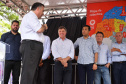 A região Noroeste do Paraná recebeu 30 novas ambulâncias do Samu, nesta sexta-feira (8). Os veículos vão atender 101 municípios e representam a renovação e ampliação da frota. O secretário de Estado da Saúde, Beto Preto, esteve em Umuarama para entregar o lote, que representa investimento de mais de R$ 4,8 milhões. Ele também visitou o Hospital Cemil, que vai ampliar o atendimento com recursos de R$ 2,8 milhões.Foto:Pedro Oliveira/PMUmuarama