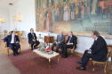 O vice-governador, Darci Piana recebeu a visita do Embaixador Extraordinário e Plenipotenciário da República Italiana no Brasil, Antonio Bernardini. Presentes: sub-secretário do Ministério das Relações Exteriores e Cooperação Internacional e senador, Ricardo Antonio Merlo; cônsul-Geral da República Italiana em Curitiba, Raffaelle Festa; entre outros.Curitiba, 12-11-19.Foto: Arnaldo Alves / AEN.