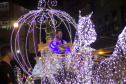 Festas de Natal já iluminam muitas cidades do Paraná. Pato Branco. Foto: Gaby Linn/Prefeitura de Pato Branco