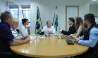 A Coordenadoria de Integridade e Compliance, da Controladoria-Geral do Estado, entregou, nesta segunda-feira (18), o Plano de Integridade da Secretaria do Desenvolvimento Urbano e de Obras Públicas. O documento contém o mapeamento das atividades ou processos que podem apresentar riscos e vulnerabilidades ao trabalho íntegro e eficiente e foi recebido pelo secretário João Carlos Ortega. Foto:Divulgação/SEDU