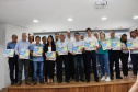 O Governo do Paraná, por meio da Secretaria do Planejamento e Projetos Estruturantes, entregou o Plano de Desenvolvimento Regional Sustentável da Metrópole Paraná Norte. A solenidade aconteceu no auditório do Senac, em Apucarana, sexta-feira (22). O documento foi entregue pelo secretário do Planejamento, Valdemar Bernardo Jorge, a prefeitos que fazem parte da Metrópole Paraná Norte e teve a participação do secretário da Saúde, Beto Preto. Foto? Divulgação/SEPL