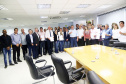Onze municípios do Paraná vão receber 303 casas destinadas a famílias em situação de extrema pobreza. As moradias fazem parte do programa Nossa Gente, do Governo do Estado, com recursos do Banco Interamericano de Desenvolvimento (BID). O plano de trabalho para a construção dos imóveis foi assinado nesta terça-feira (26) pelo secretário da Justiça, Família e Trabalho, Ney Leprevost, e o presidente da Cohapar, Jorge Lange. Foto: Divulgação/SEJUF