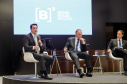 O governador Carlos Massa Ratinho Junior apresentou nesta quarta-feira (27), na Bolsa de Valores de São Paulo, as oportunidades de investimentos no Paraná. Ele destacou os potenciais do Estado, a moderna legislação sobre Parcerias Público-Privadas (PPPs) e o novo programa de concessão de rodovias, que vai abranger 4,1 quilômetros de estradas.
