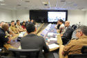 Forças policiais atuantes do projeto Em Frente Brasil, implantado em agosto deste ano no município de São José dos Pinhais, Região Metropolitana de Curitiba, participaram na manhã desta quarta-feira (27) de uma videoconferência com o ministro da Justiça e Segurança Pública, Sério Moro. A reunião ocorreu na sede da Secretaria da Segurança Pública, no bairro Centro Cívico, em Curitiba, e contou com a presença do secretário Romulo Marinho Soares. Foto: SESP