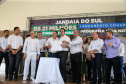 O Governador Carlos Massa Ratinho Júnior lança nesta quinta-feira (28), o Programa Vida Nova Paraná em Jandaia do Sul. E também anuncia recursos e ações nas áreas da saúde, desenvolvimento urbano e sinalização viária, além de entrega de ambulância e de viatura para a Polícia Militar.Jandaia do Sul, 28/11/2019 - Foto: Geraldo Bubniak/AEN