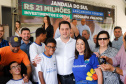 O município de Jandaia do Sul, no Vale do Ivaí, receberá uma série de ações do Governo do Estado nas áreas da saúde, segurança, saneamento, esporte, desenvolvimento urbano e para a sinalização de trânsito. Os investimentos somam R$ 21 milhões e foram confirmados pelo governador Carlos Massa Ratinho Junior nesta quinta-feira (28), em evento no município.