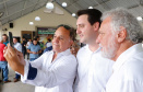 O município de Jandaia do Sul, no Vale do Ivaí, receberá uma série de ações do Governo do Estado nas áreas da saúde, segurança, saneamento, esporte, desenvolvimento urbano e para a sinalização de trânsito. Os investimentos somam R$ 21 milhões e foram confirmados pelo governador Carlos Massa Ratinho Junior nesta quinta-feira (28), em evento no município.