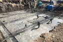 O canteiro de obras da Pequena Central Hidrelétrica (PCH) Bela Vista está movimentado. Cerca de 300 pessoas já trabalham no empreendimento que está sendo construído no Rio Chopim, entre os municípios de Verê e São João, no Sudoeste do Estado. Foto: Copel