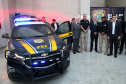 Foram entregues à Polícia Rodoviária Federal (PRF) 26 viaturas blindadas. O vice-governador Darci Piana fez a entrega dos veículos, que foram adquiridos por convênio entre o Governo do Estado, através do Departamento de Estradas de Rodagem (DER), e a superintendência estadual da PRF. Os recursos são dos contratos de concessão das rodovias, para aparelhamento das forças policiais do Estado. Foto: Ari Dias/AEN