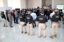 Foram entregues à Polícia Rodoviária Federal (PRF) 26 viaturas blindadas. O vice-governador Darci Piana fez a entrega dos veículos, que foram adquiridos por convênio entre o Governo do Estado, através do Departamento de Estradas de Rodagem (DER), e a superintendência estadual da PRF. Os recursos são dos contratos de concessão das rodovias, para aparelhamento das forças policiais do Estado. Foto: Ari Dias/AEN