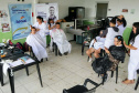 A empresa Portos do Paraná levou pela primeira vez o projeto Porto em Ação para além do continente. A comunidade beneficiada foi a de Encantadas, na Ilha do Mel. Nesta quarta-feira (4), os moradores tiveram acesso a exames clínicos e vacinação, além de corte de cabelo, aulas de xadrez, orientações sobre qualidade de vida e atividades físicas. Foto: Portos do Paraná
