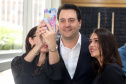 O governador Carlos Massa Ratinho Junior afirmou nesta quinta-feira (5) que a modernização do Estado passa pelo papel de fiscalização do Ministério Público do Paraná (MPPR) e pela construção de políticas conjuntas de atendimento social. Ele participou do Congresso Estadual do MPPR e de uma sessão plenária sobre planejamento estratégico do órgão, que acontecem em Curitiba.Foto Gilson Abreu/AEN